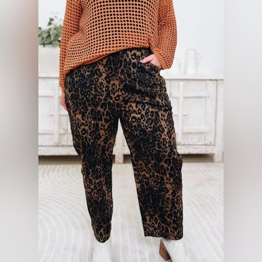 Anniewear Brown Leopard Print Pants - size Small - NWOT - Picture 15 of 16